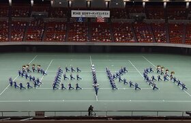 吹奏楽部 全日本マーチングコンテストで金賞受賞
